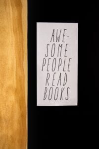 Awesome People Read Books